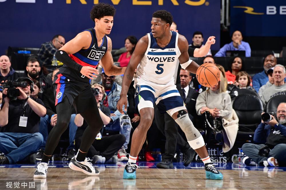 一个年轻有 一个年轻有